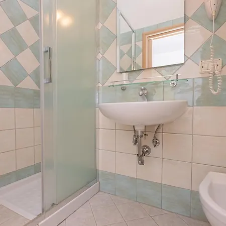 ホテルii　ガビアーノ 3*