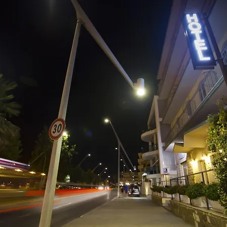 ホテル ホテルii　ガビアーノ